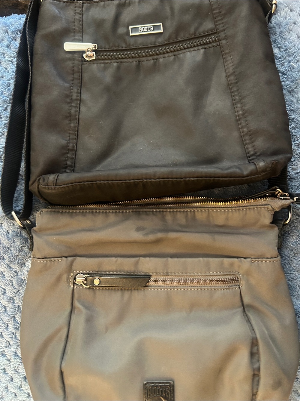 Roots Men's Black & Dark Brown Messenger Crossbody Bag